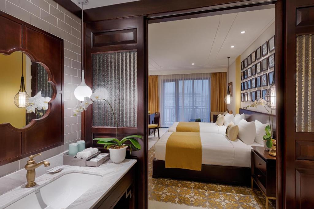 In addition, you can choose 02 single beds to enjoy the most comfortable space while still keeping the coziness.