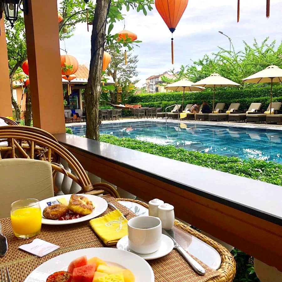 After a relaxing dip in the cool blue water, you can have a light snack to restore your energy at the Pool Bar.