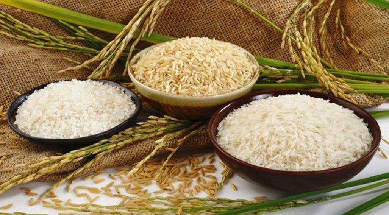 Gạo nếp là nguyên liệu chính không thể thiếu trong bánh chim gâu