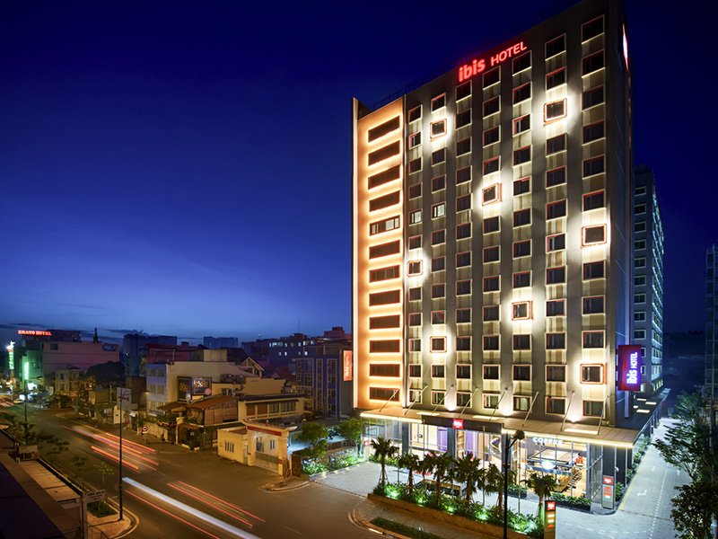 Mách bạn 8 khách sạn gần sân bay Tân Sơn Nhất view đẹp, giá tốt 2