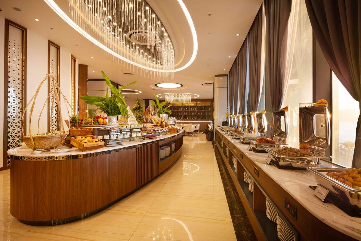 Luxurious space, delicate and spacious design of the restaurant