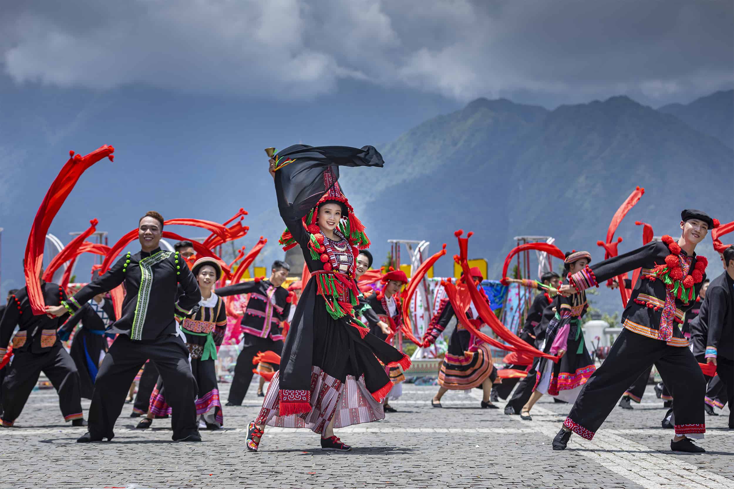 Festivals imbued with the cultural identity of the people in the Northwest mountains always attract everyone's attention