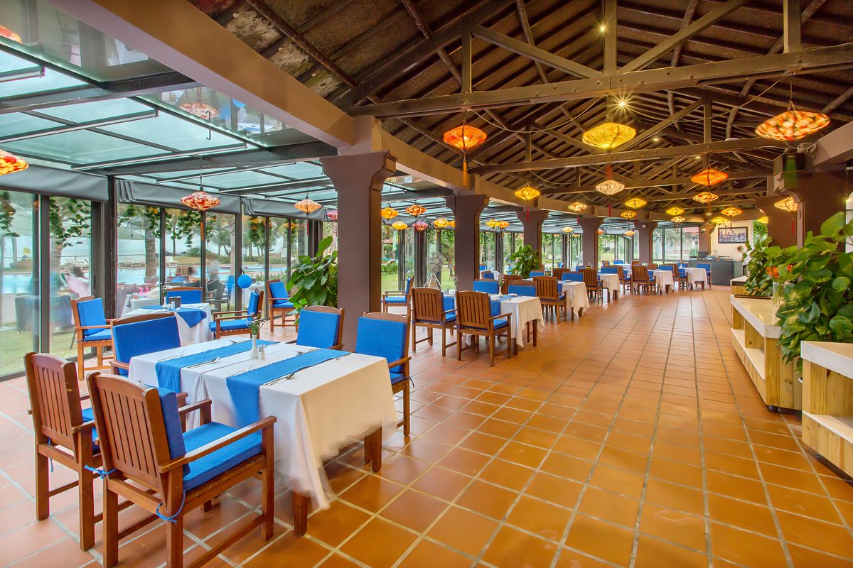Tropical Beach Hoi An Resort - Vẻ đẹp thiên nhiên xanh mát tại khách sạn 4  sao