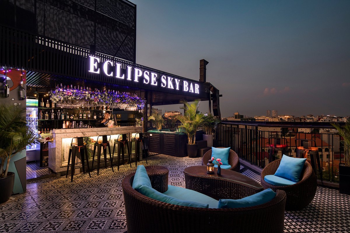 Acoustic Hotel Spa, khách sạn có view quán bar đẹp nhất nhì Hà Nội 23