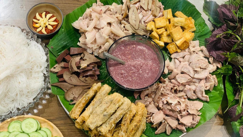 Khám phá ẩm thực Sài Gòn với top 10 món ăn đặc sắc nhất 9