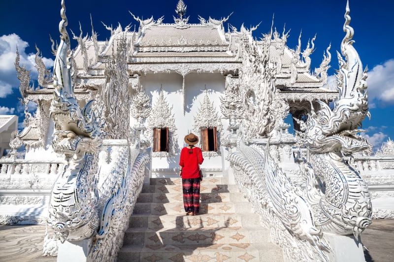 Chùa trắng Wat Rong Khun với dáng dấp đặc biệt giữa đất Thái 5