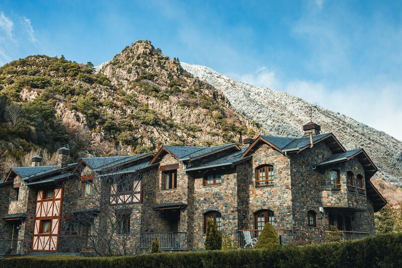 Xứ sở thần tiên Andorra, miền cổ tích xinh đẹp nép mình sau núi tuyết 3