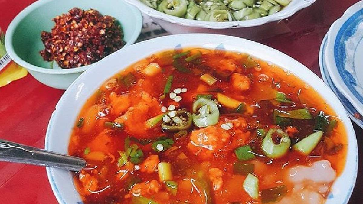 Bánh canh của người Nam Phổ (huyện Phú Vang) nấu không giống với cách ở vùng khác, nhờ một bí quyết gia truyền