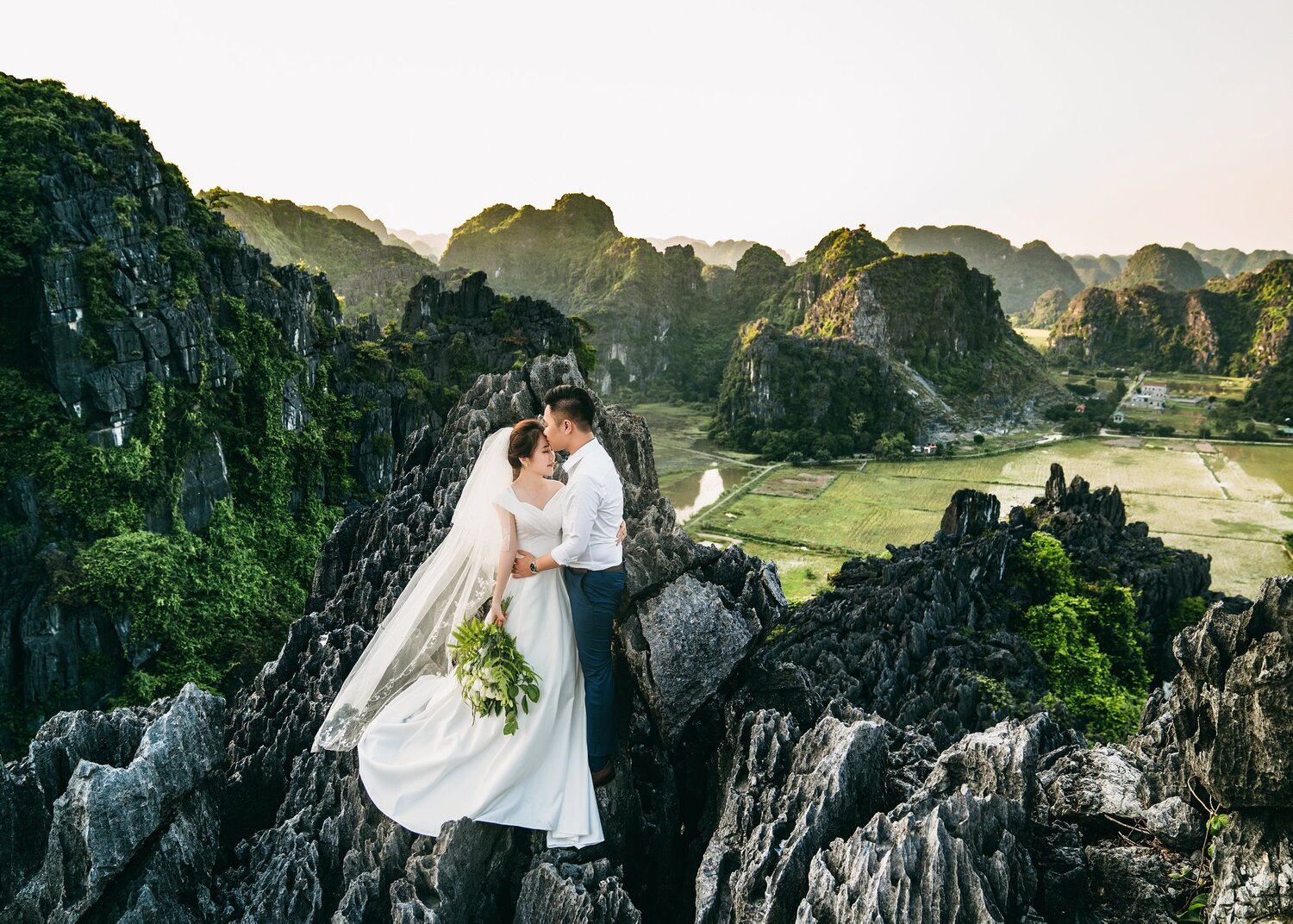 Bỏ túi những điểm chụp ảnh cưới ở Ninh Bình đẹp như tranh vẽ 10