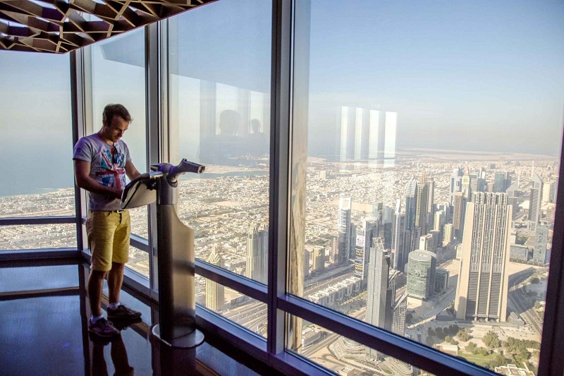 Thưởng lãm Burj Khalifa tòa nhà cao nhất thế giới ở Dubai 6
