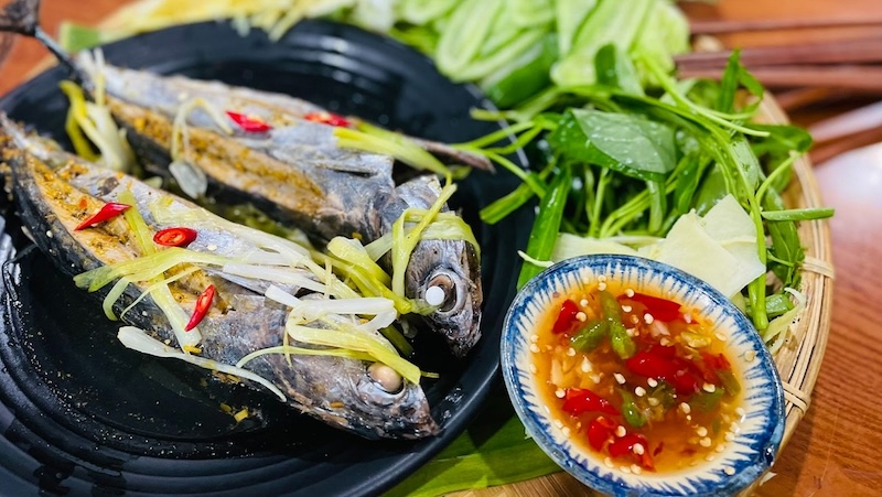 Top 7 quán cá nục hấp cuốn bánh tráng hấp dẫn tại Đà thành 5