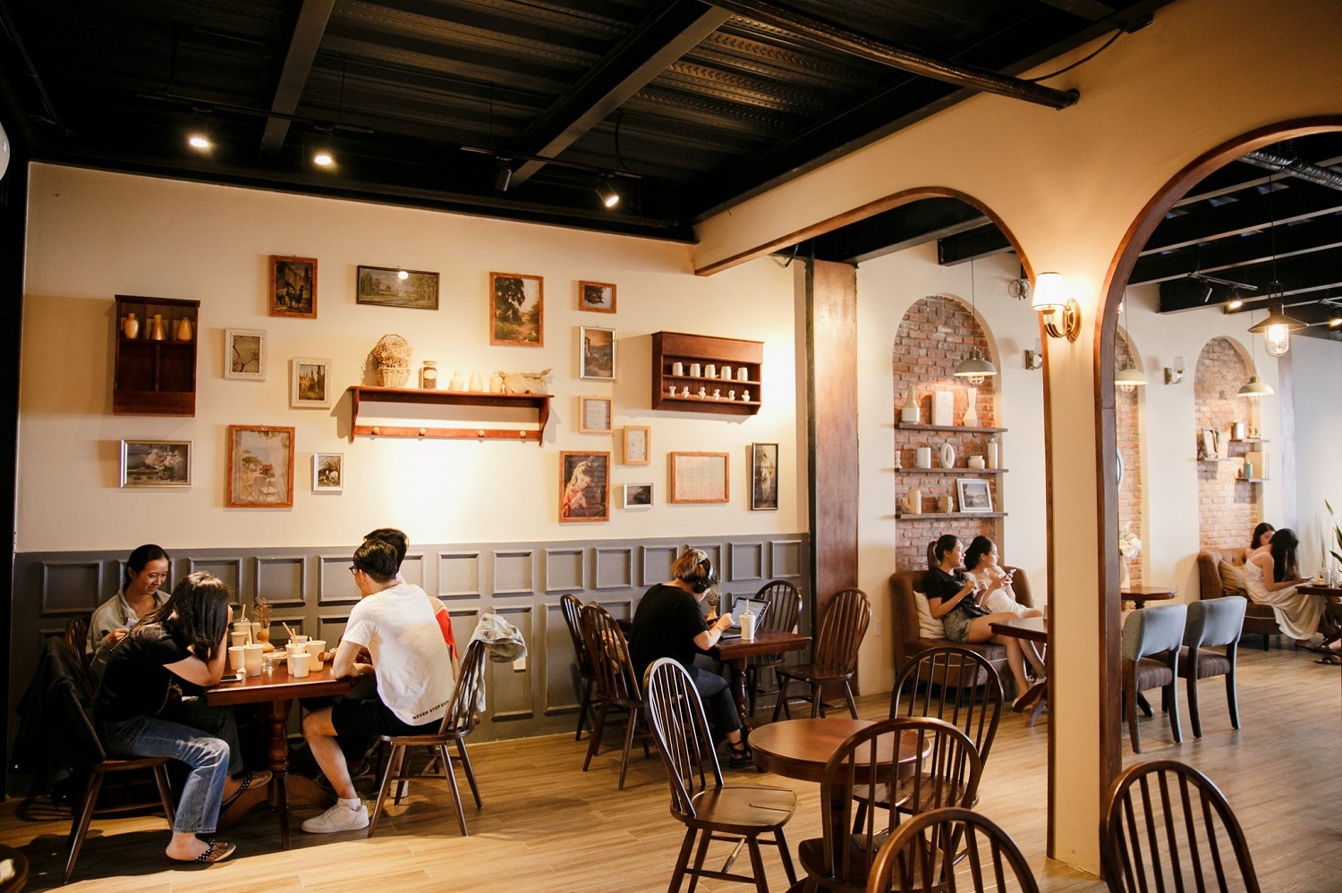 Café De Ante Quán Café Mang đậm Chất Vintage đầy Lãng Mạn Tại Đà Nẵng