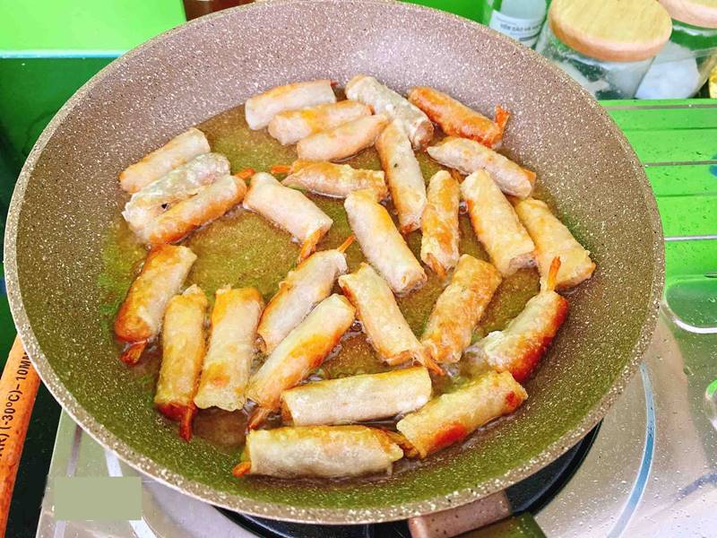 Thưởng thức món chả ram tôm đất Bình Định trứ danh đất võ 6