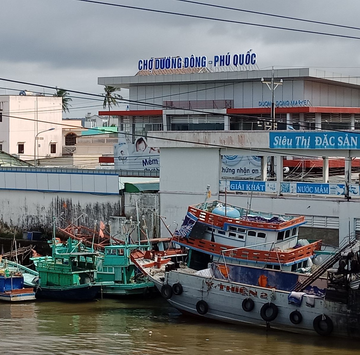 Duong Dong Market Phu Quoc - The busiest seafood paradise on Pearl Island