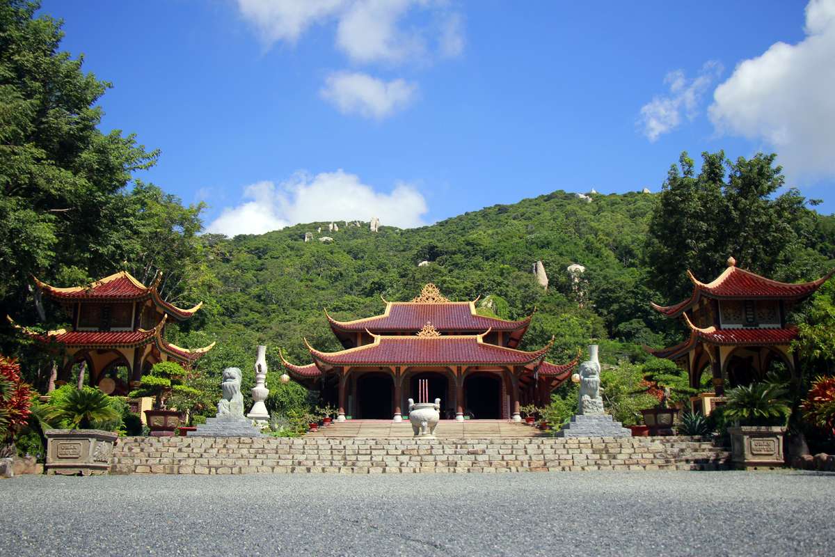 Chùa Khỉ Vũng Tàu – Thiền Viện Trúc Lâm Chân Nguyên dưới chân núi Kỳ Vân 2