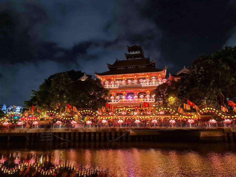 Khám phá chùa Pháp Hoa, miền đất Phật giữa lòng Sài Gòn 7