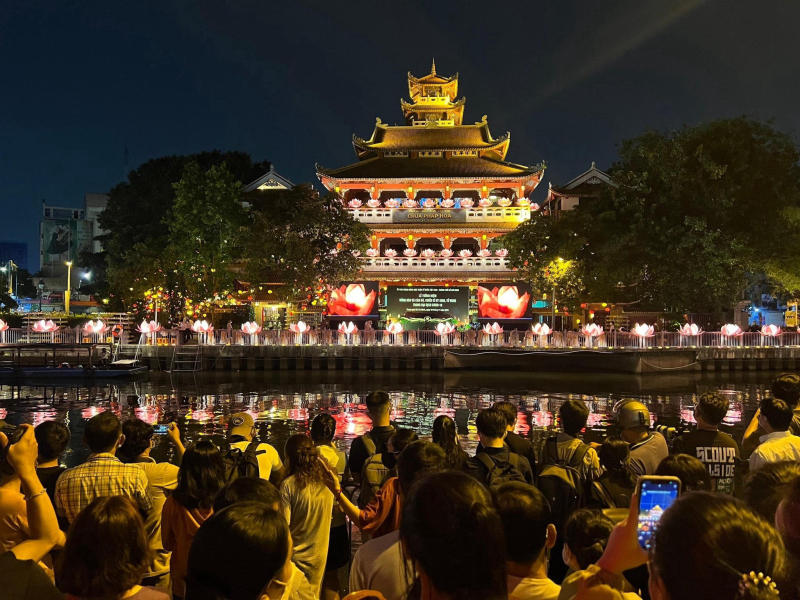 Khám phá chùa Pháp Hoa, miền đất Phật giữa lòng Sài Gòn 8