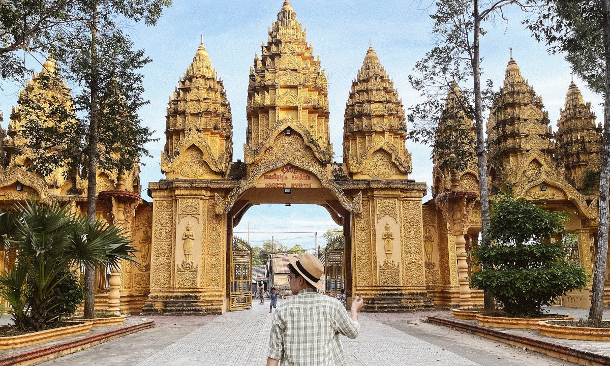 Thưởng ngoạn chùa Vàm Ray, ngôi chùa Khmer dát vàng lớn nhất đất Tây Nam Bộ 5