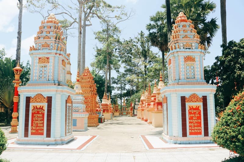Tìm về Chùa Xiêm Cán mà tận hưởng không gian kiến trúc Khmer 11