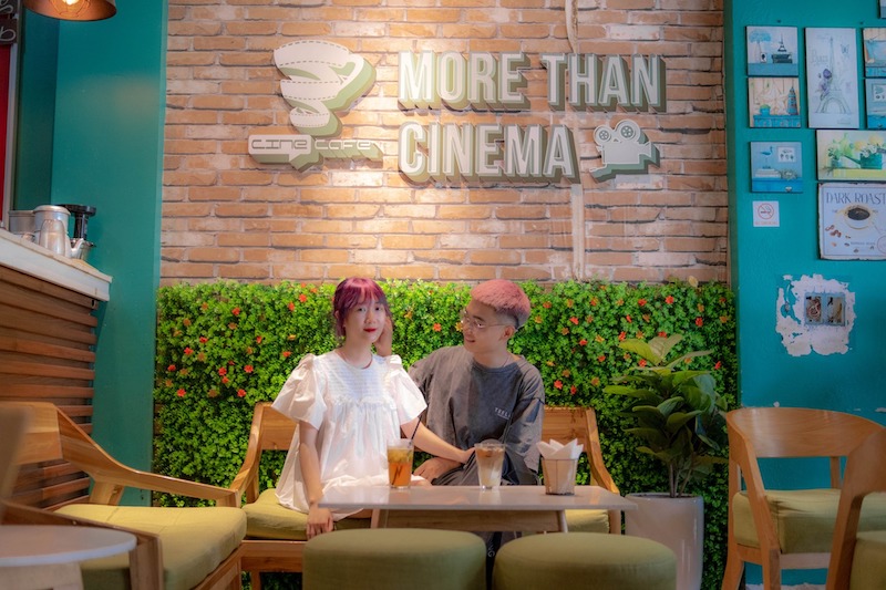 Top 6 quán cafe phim Hà Nội lý tưởng để tận hưởng vũ trụ điện ảnh riêng tư 6