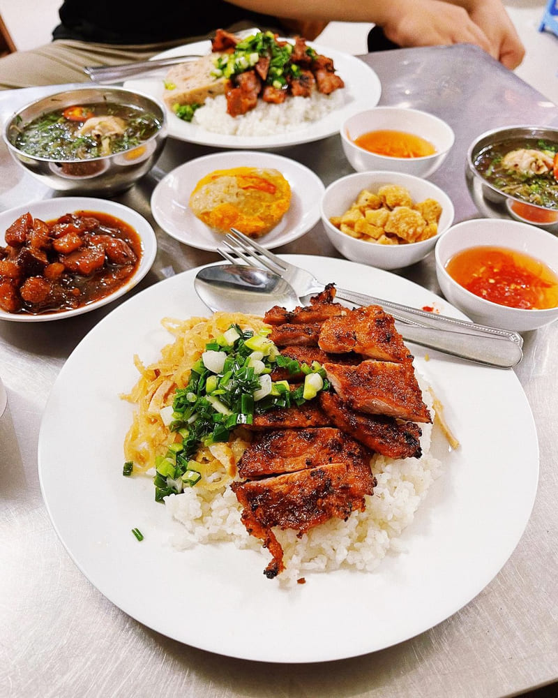 14 quán cơm tấm Sài Gòn ngon đúng điệu mà bạn phải thử ngay 15