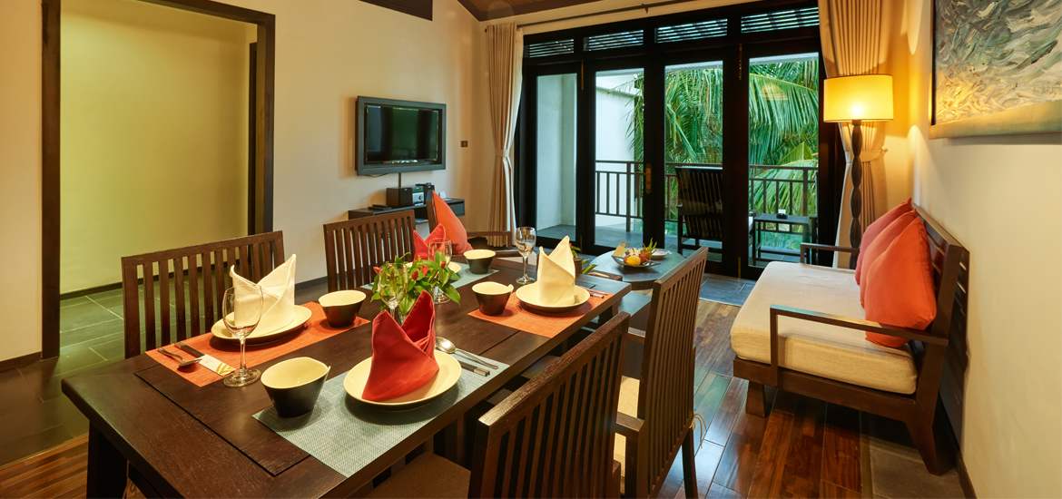 The Villa is also equipped with a dining table set for 04 adults - suitable for a family of 2 children.
