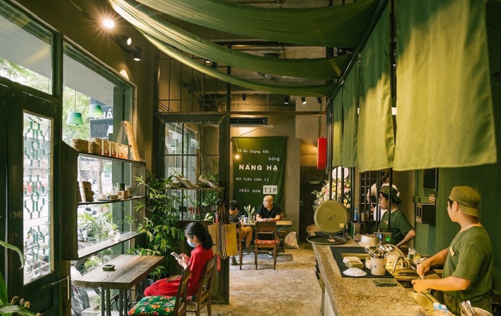 Pha lẫn hiện đại với cổ kín, Cộng Cafe khoác lên mình một không gian riêng biệt, rất thu hút