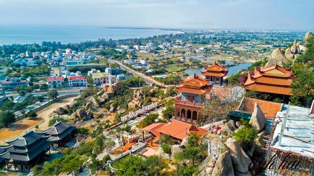Đặc sắc Trùng Sơn Cổ Tự, ngôi chùa bề thế nổi danh khắp Ninh Thuận 3