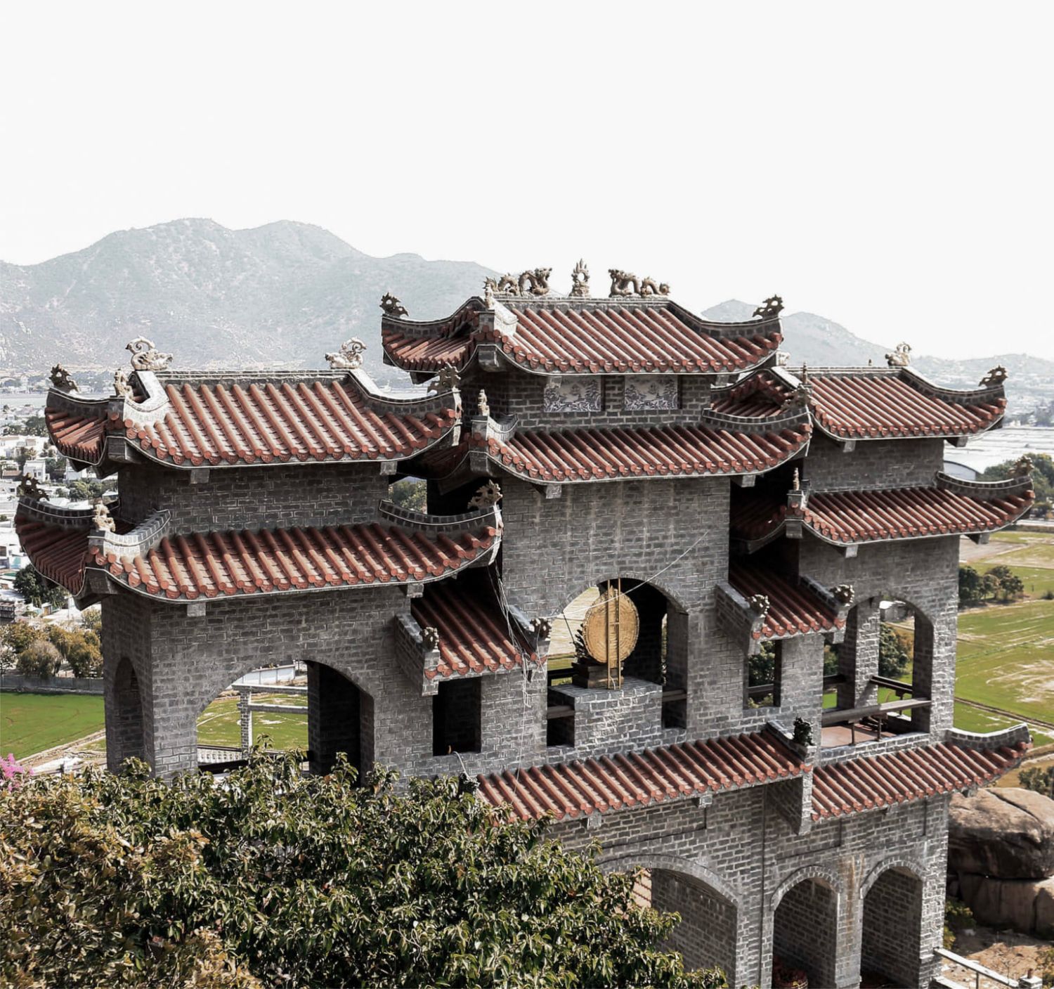 Đặc sắc Trùng Sơn Cổ Tự, ngôi chùa bề thế nổi danh khắp Ninh Thuận 5
