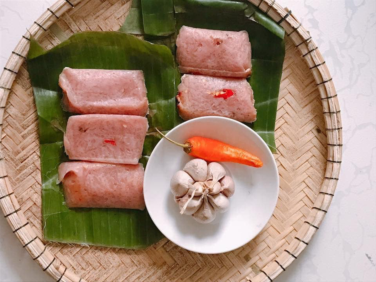 Đặc sản nem chua Huế - Món ngon được ưa chuộng vào dịp lễ Tết tại Huế