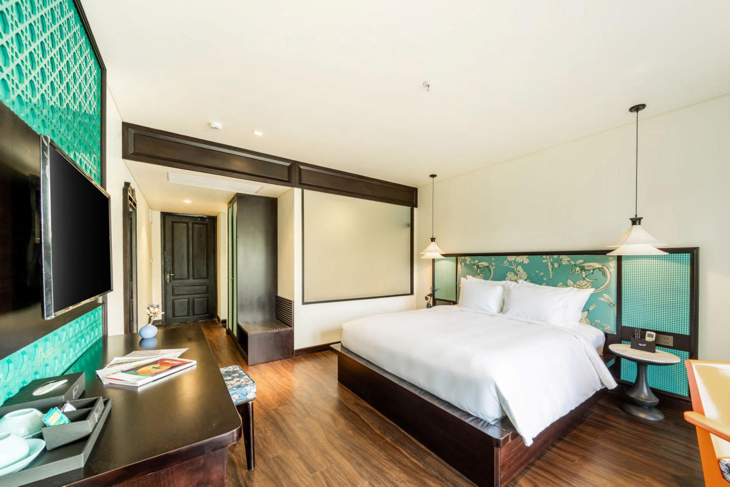 De An Hotel - Khách sạn 4 sao triệu view sống ảo