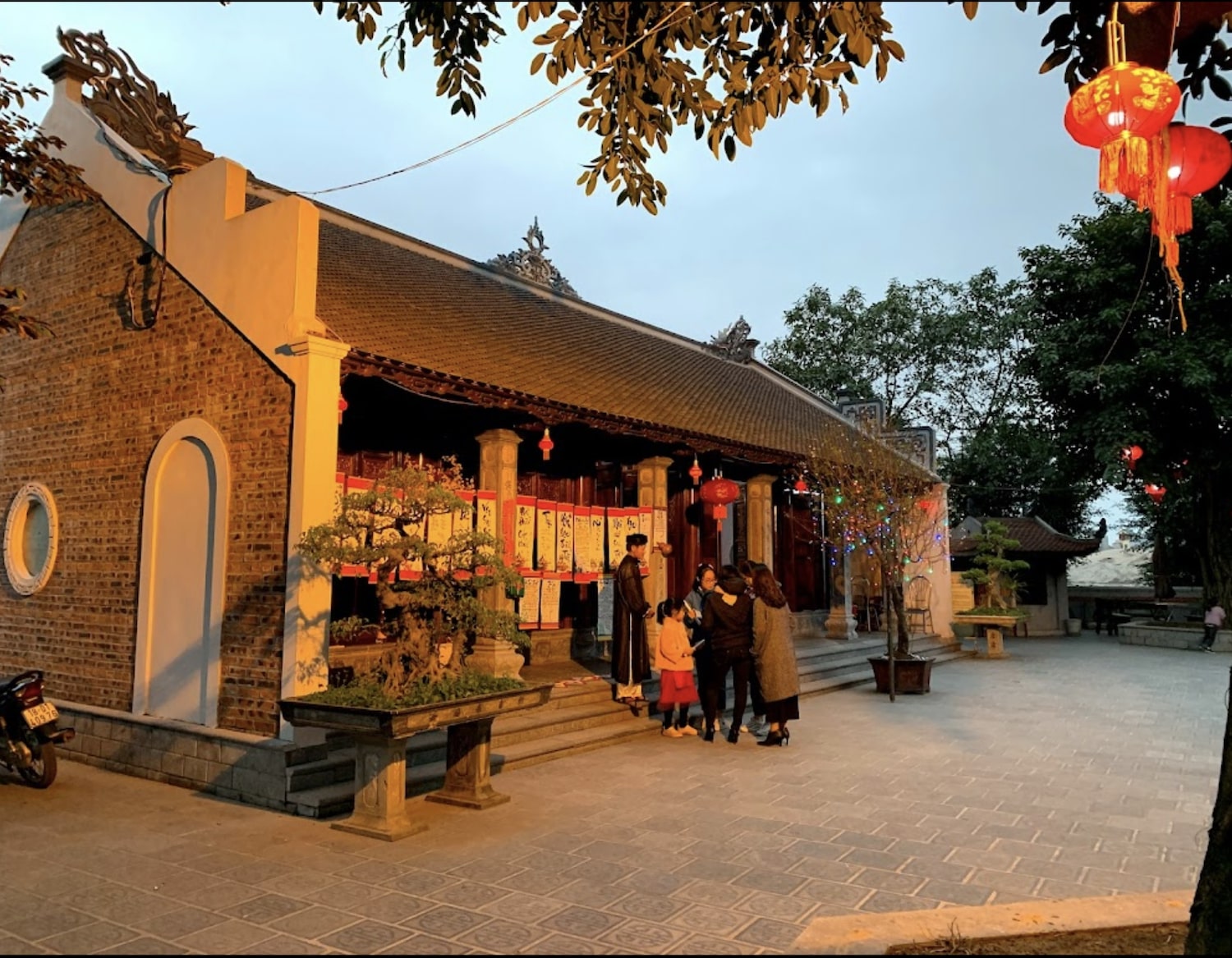 Đền thờ Trương Hán Siêu - Nơi tự hào truyền thống dân tộc ở xứ Ninh Bình 9