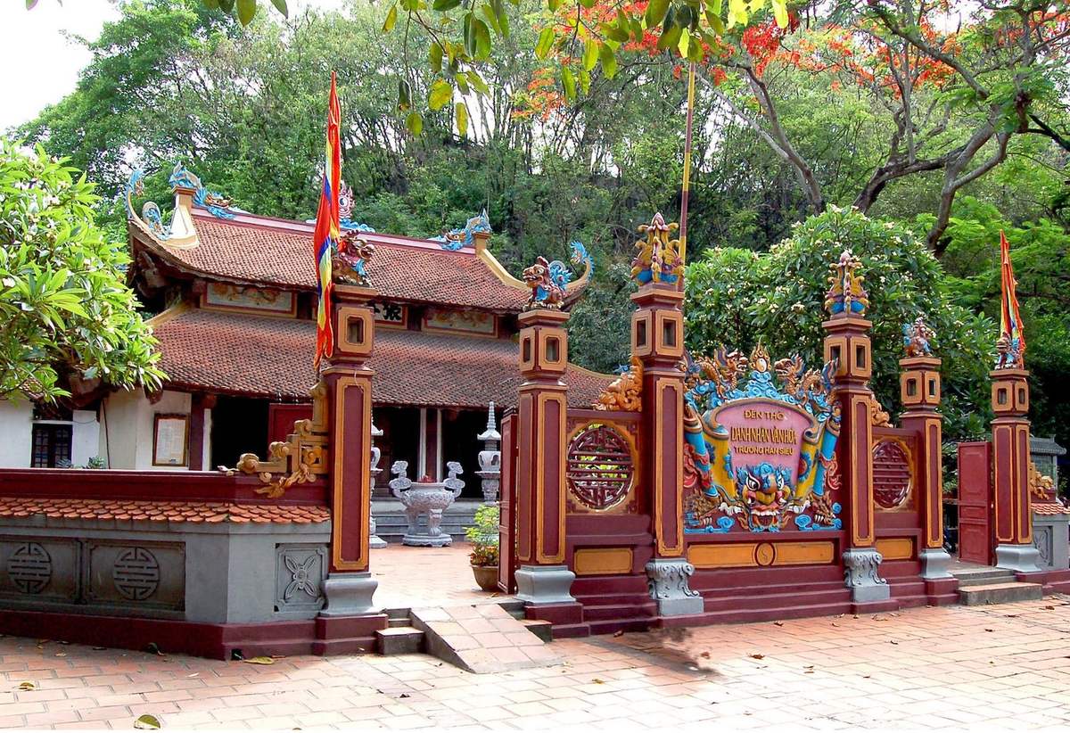 Đền thờ Trương Hán Siêu - Nơi tự hào truyền thống dân tộc ở xứ Ninh Bình 2