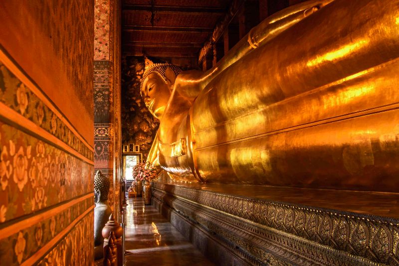Đến Wat Pho chiêm bái tượng Phật dát vàng khổng lồ 7