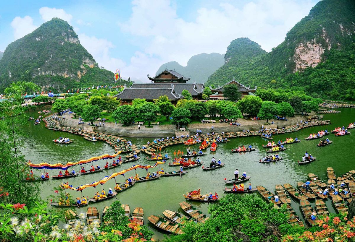 Độc đáo Lễ hội Tràng An – Nét văn hóa tín ngưỡng của Ninh Bình