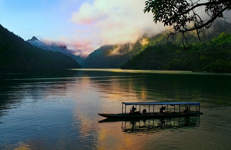Du lịch hồ Ba Bể chiêm ngưỡng viên ngọc xanh tỉnh Bắc Kạn 10
