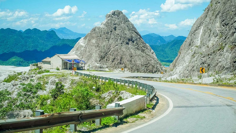 Cột cờ Mai Châu, địa chỉ sống ảo không góc chết ở Hòa Bình 8