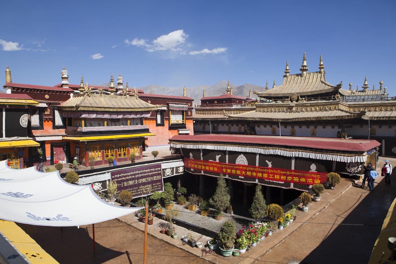 Hành trình du lịch Tây Tạng, khám phá vùng đất linh thiêng huyền bí 9