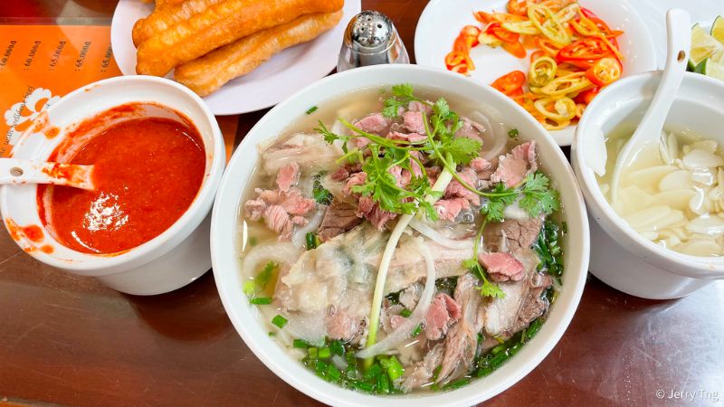 Food tour Hà Nội với danh sách 15 món ngon chuẩn vị Thủ đô 13