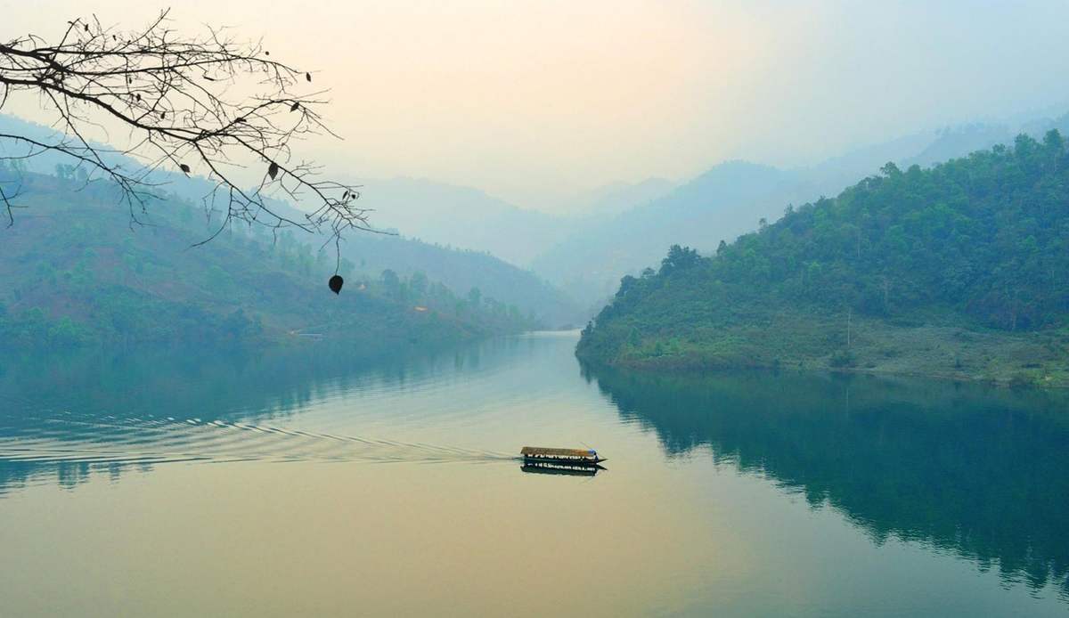 Hành trình khám phá Hồ Noong - Hà Giang đẹp như tranh vẽ 7