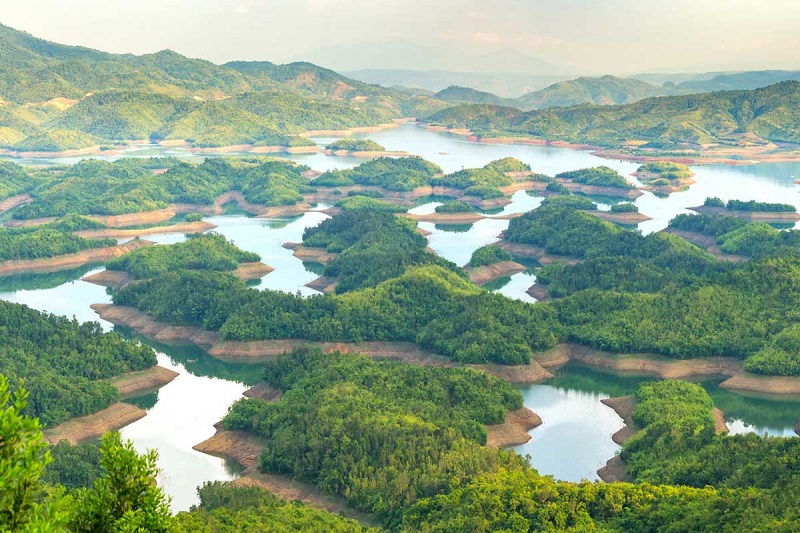 Hồ Tà Đùng nơi cảnh sắc thiên nhiên hòa quyện non nước hữu tình 2