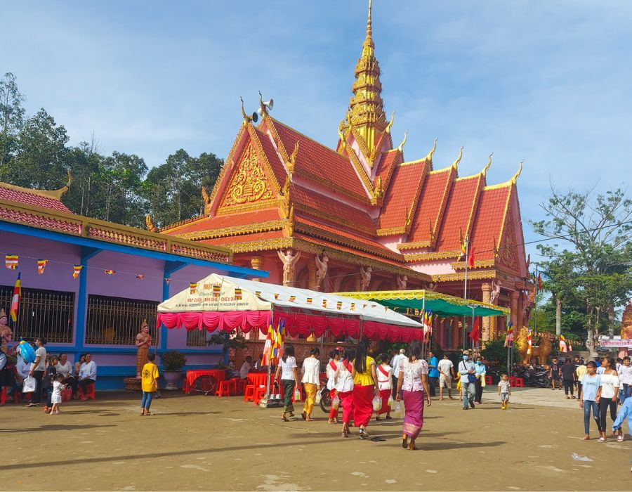 Hòa mình vào Lễ Nhập hạ Sóc Trăng cực vui tươi, nhộn nhịp 2