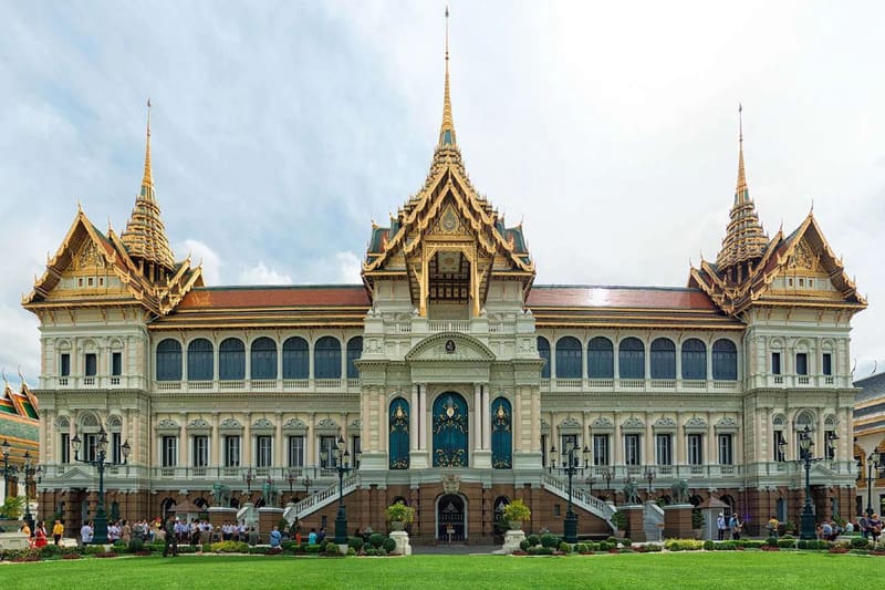 Hoàng cung Thái Lan, đỉnh cao của kiến trúc xứ Chùa Vàng 6