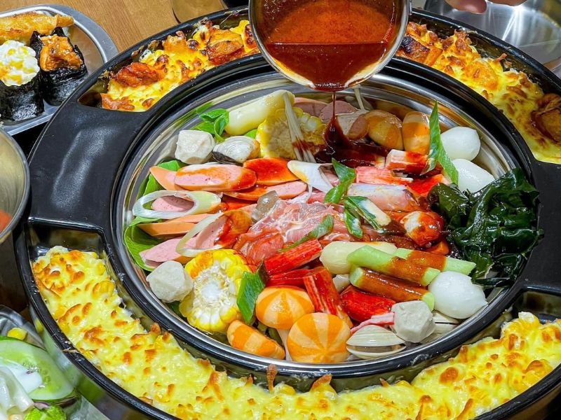 Ăn sập quán với 5+ địa điểm Buffet Tokbokki cực ngon tại Sài Gòn 7