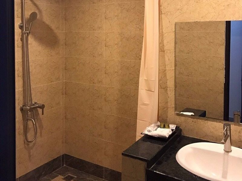 Khách sạn Hoa Lư, nơi dừng chân mang lại sự yên tĩnh cho bạn 6