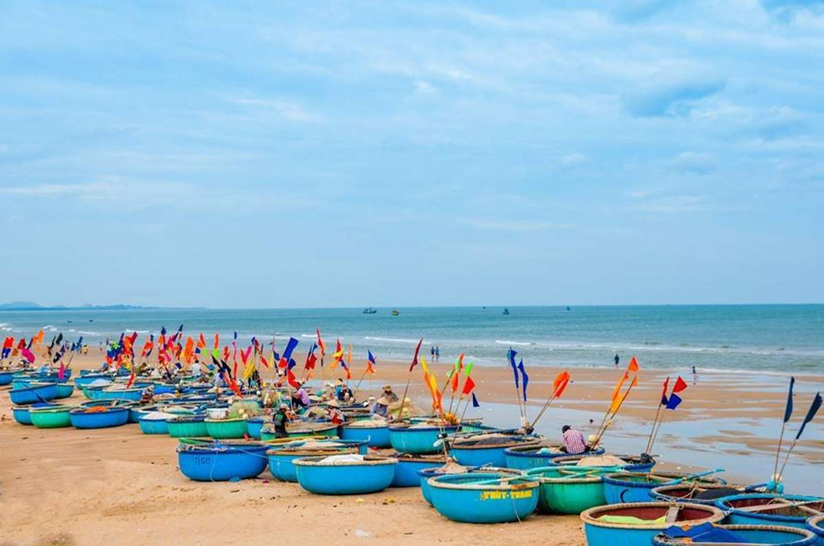 Khám phá biển Phước Hải - Bãi biển hoang sơ bị lãng quên ở Vũng Tàu