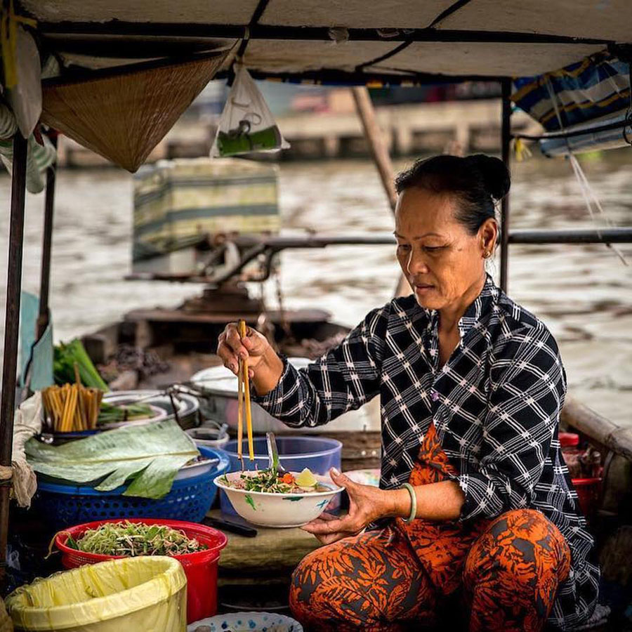 Khám phá Chợ nổi Ngã Năm và không khí nhộn nhịp sáng tinh mơ 7