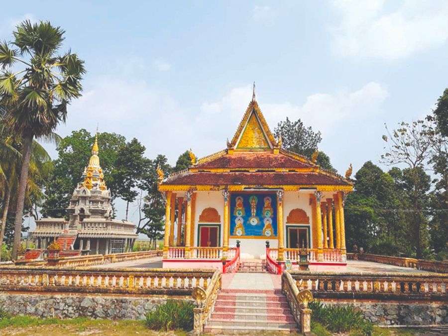 Khám phá Chùa Kà Ốt với lối kiến trúc Phật giáo Nam tông đặc sắc 2