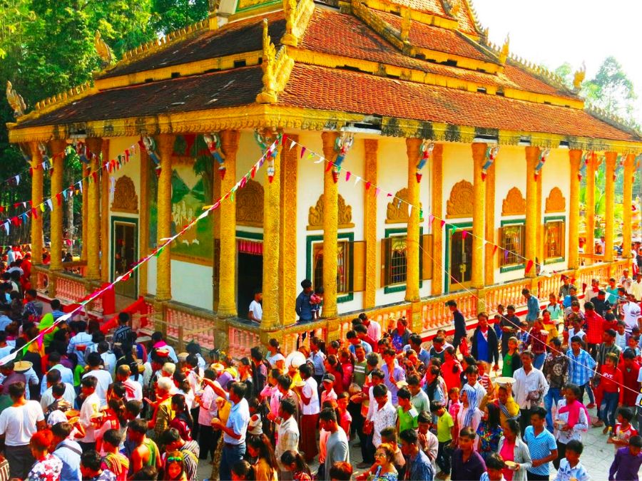 Khám phá Chùa Kà Ốt với lối kiến trúc Phật giáo Nam tông đặc sắc 3