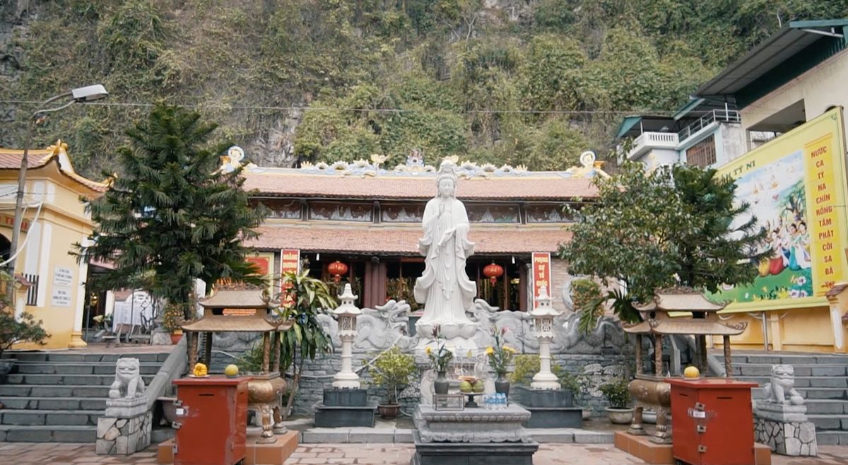Khám phá chùa Long Tiên - Ngôi chùa tọa lạc dưới chân núi Bài Thơ